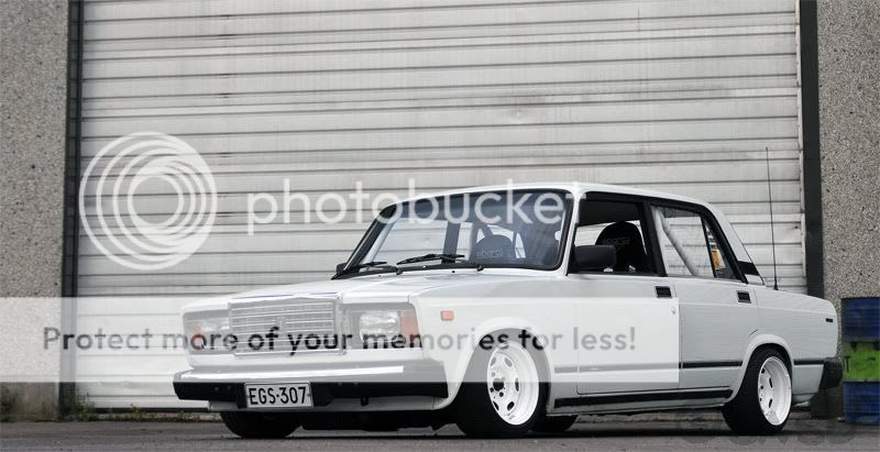 lada2v.jpg