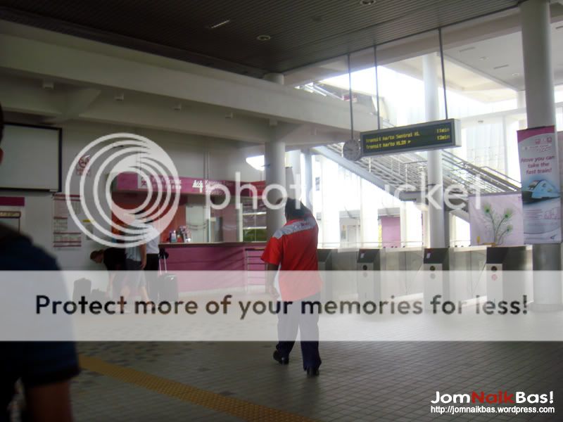 Ticketing counter at Salak Tinggi Station.