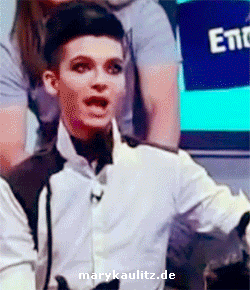http://i941.photobucket.com/albums/ad260/xMaryKaulitzx/Animations/2010/billentertainmenton5/4.gif