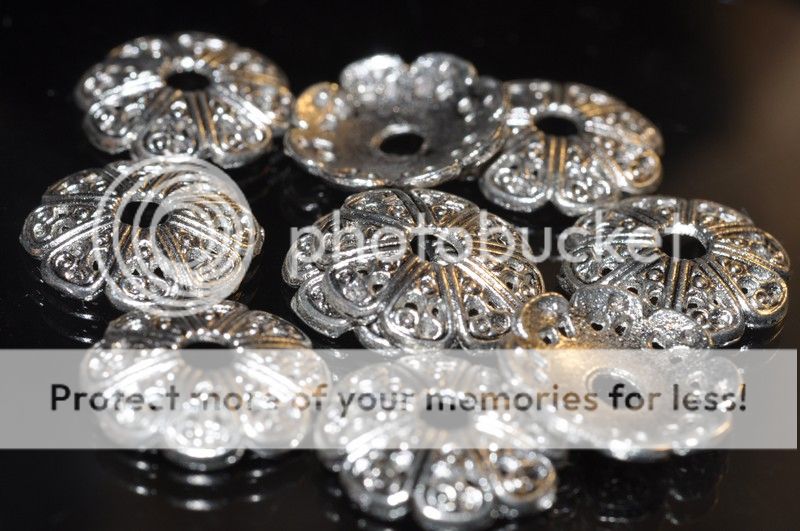 VTG 100 SILVER METAL DELICATE FILIGREE BEAD CAPS 7~8mm #122518g